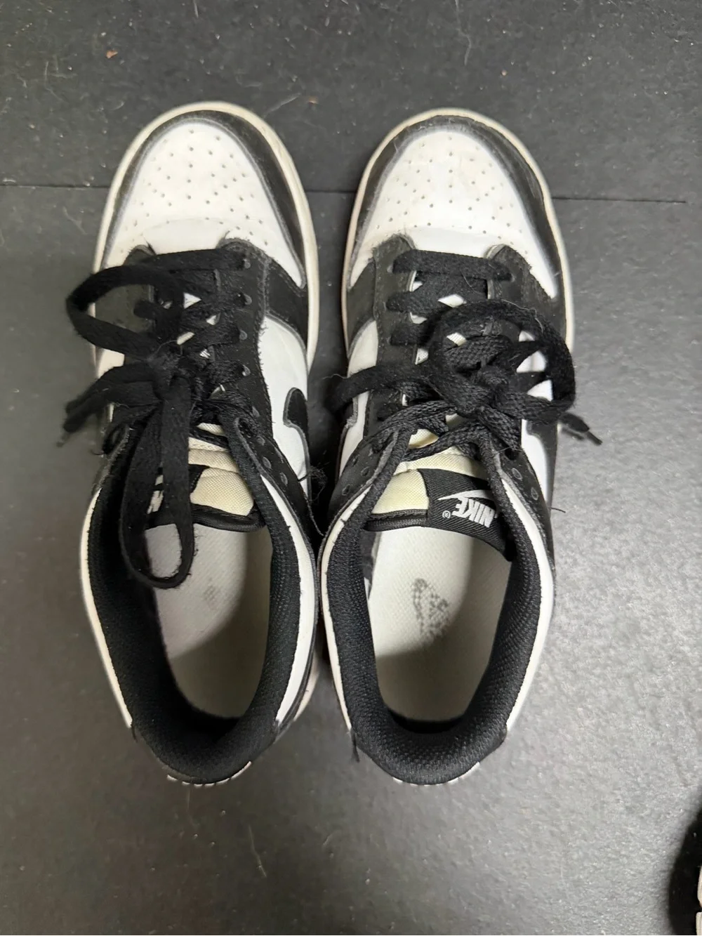 Nike dunk low sneakers size 5.5 kids